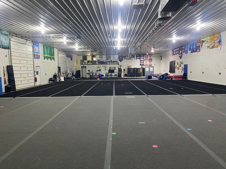 More Photos Of 1050 E H Hwy, Liberty Unknown For Lease