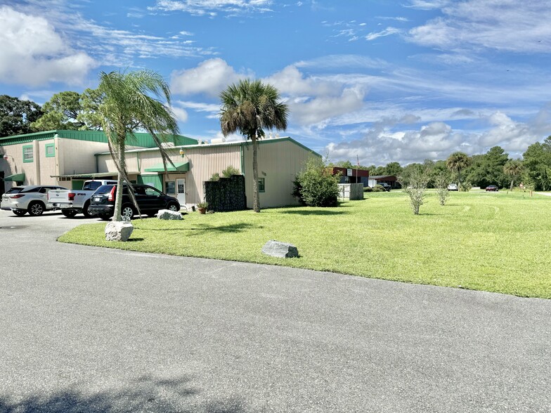 Primary Photo Of 1525 White Dr, Titusville Warehouse For Lease