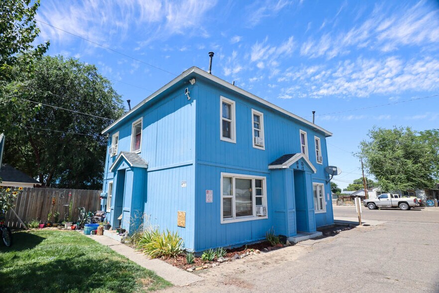 More Photos Of 124 NW 4th Ave, Ontario Apartments For Sale