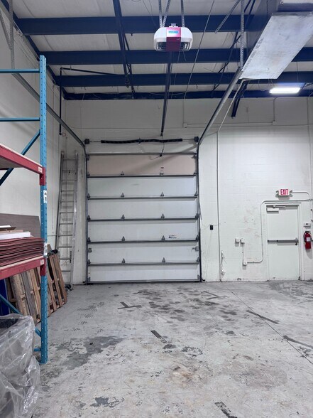 More Photos Of 10981 Harmony Park Dr, Bonita Springs Warehouse For Sale