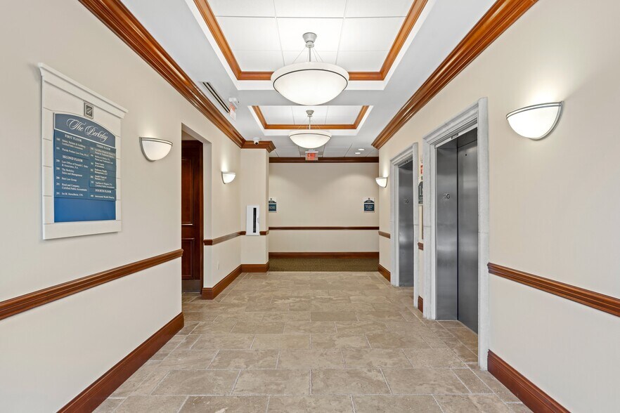 More Photos Of 6751 N Federal Hwy, Boca Raton Office For Sale