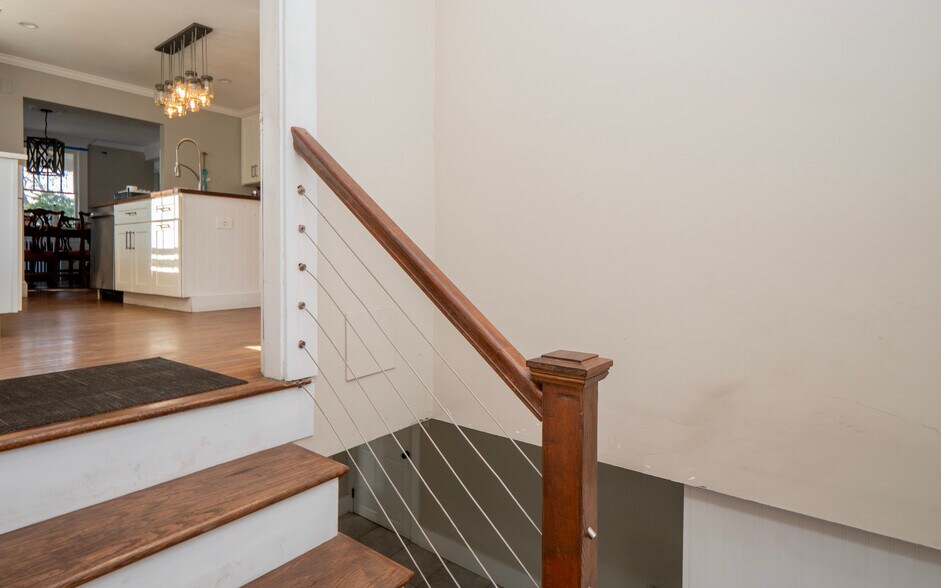 More Photos Of 999 Aquidneck Ave, Middletown Flex For Sale