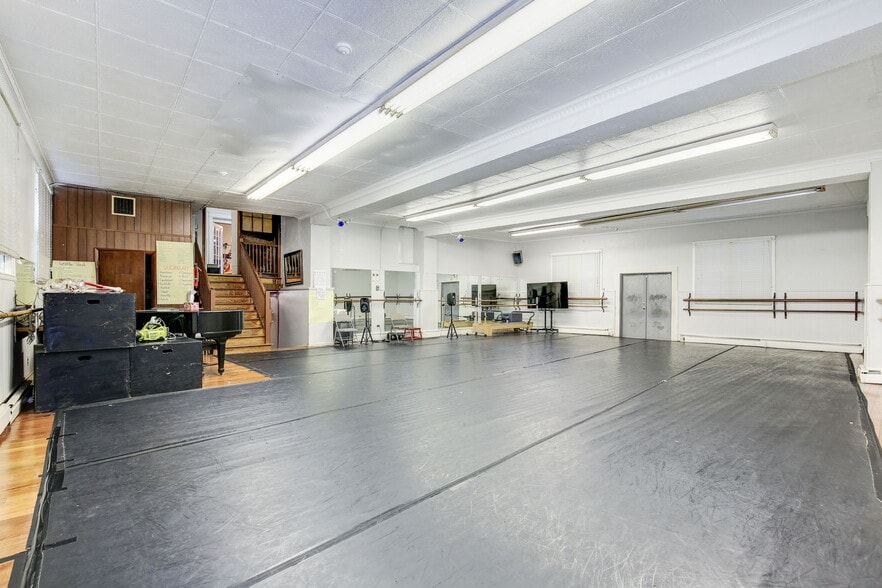 More Photos Of 1200 Delafield Pl NW, Washington Specialty For Sale