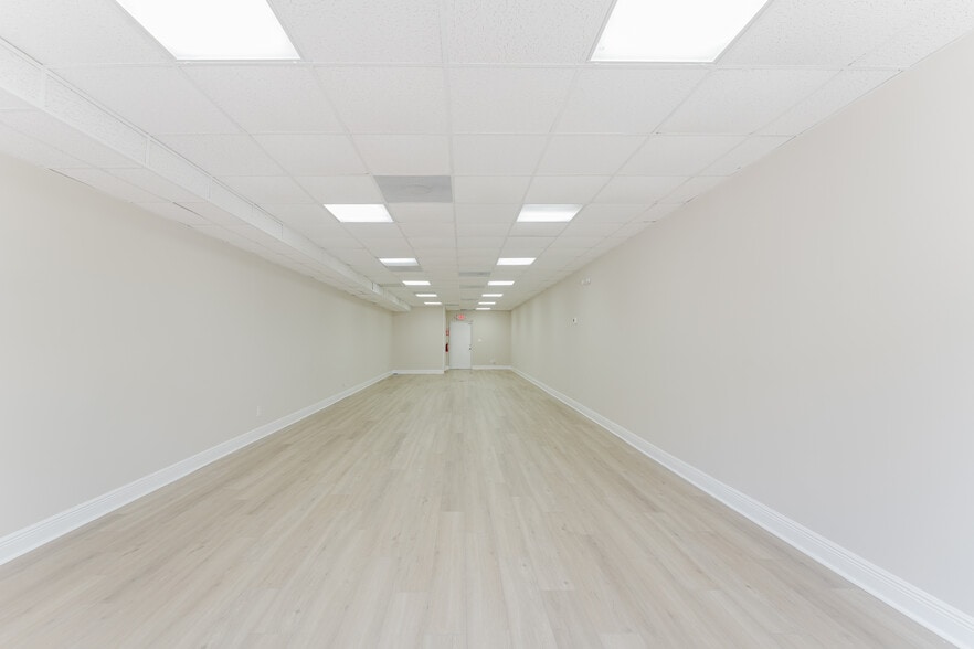 More Photos Of 101-161 NE 2nd Ave, Deerfield Beach Unknown For Lease