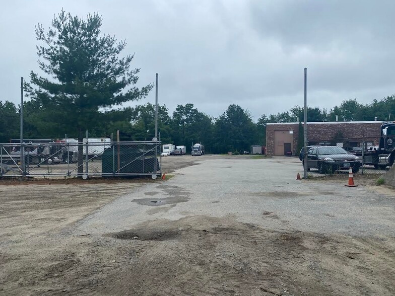 More Photos Of 1 Howe Dr, Amherst Warehouse For Sale