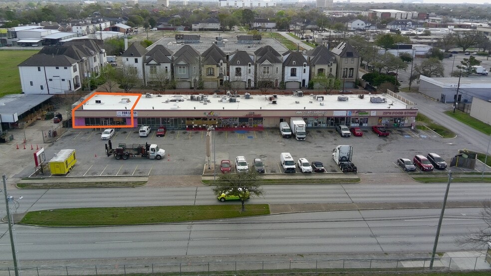 More Photos Of 6501-6521 Chimney Rock, Houston Storefront Retail Office For Lease