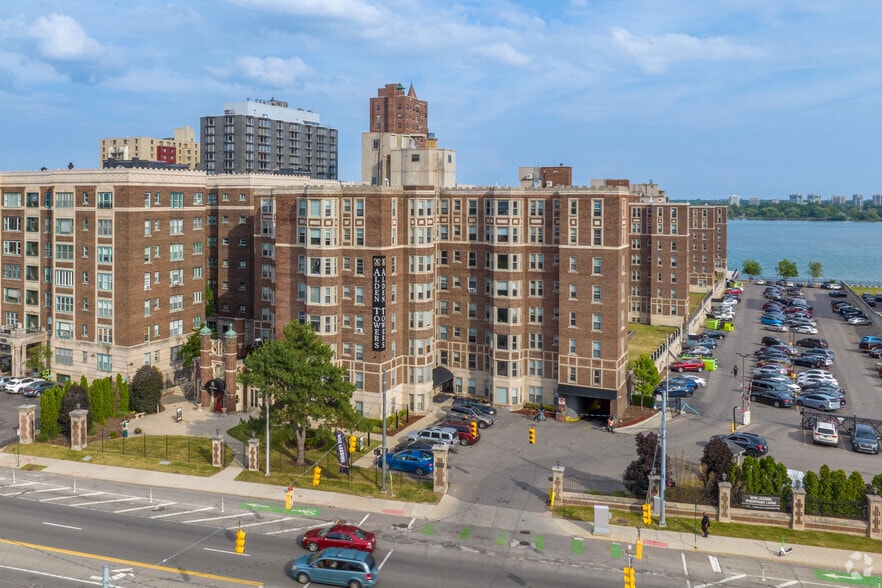 More Photos Of 8100-8106 E Jefferson Ave, Detroit Apartments For Sale