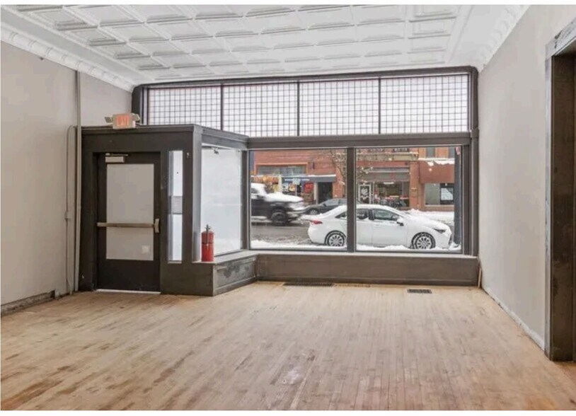 More Photos Of 17 N Sandusky St, Delaware Storefront Retail Office For Lease