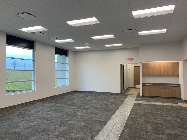 More Photos Of 2345 Newlins Mill Rd, Palmer Township Manufacturing For Lease