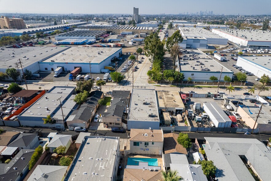 More Photos Of 1412 S Gerhart Ave, Commerce Warehouse For Sale