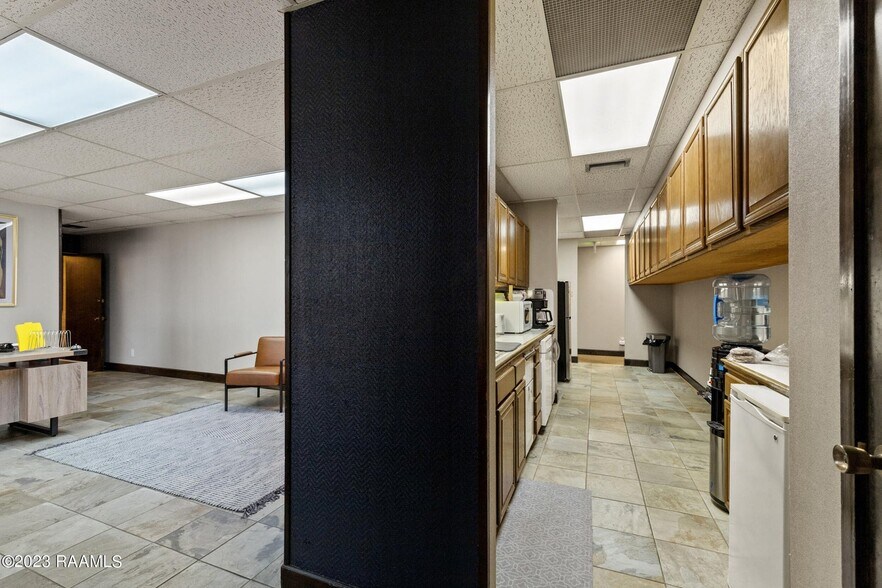 More Photos Of 969 Coolidge St, Lafayette Office For Lease