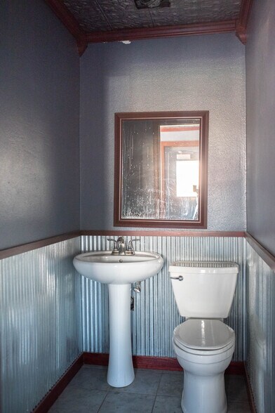 More Photos Of 1102 Island St, La Crosse Industrial For Sale