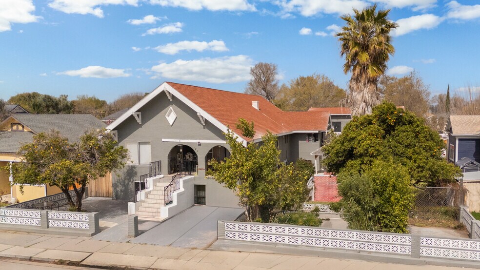 More Photos Of 127 E 6th St, Tracy Apartments For Sale