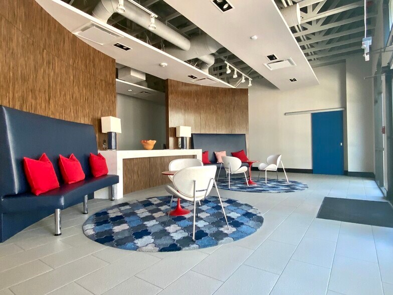 More Photos Of 311 N Pecos Rd, Henderson Telecom Hotel Data Hosting For Lease