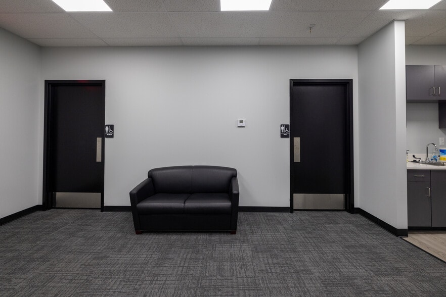 More Photos Of 214 E 18th Ave, North Kansas City Office For Lease