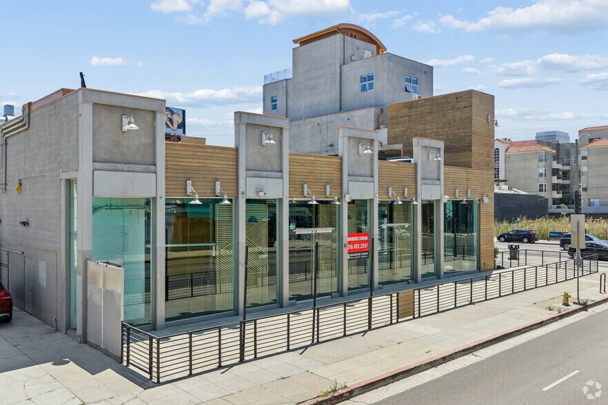 More Photos Of 600 S La Brea Ave, Los Angeles Storefront Retail Residential For Sale