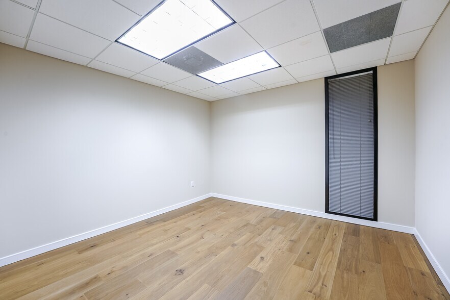 More Photos Of 399 NW 2nd Ave, Boca Raton Office For Lease