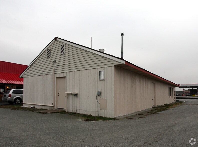 More Photos Of 7127 S State Road 67, Pendleton Freestanding For Sale