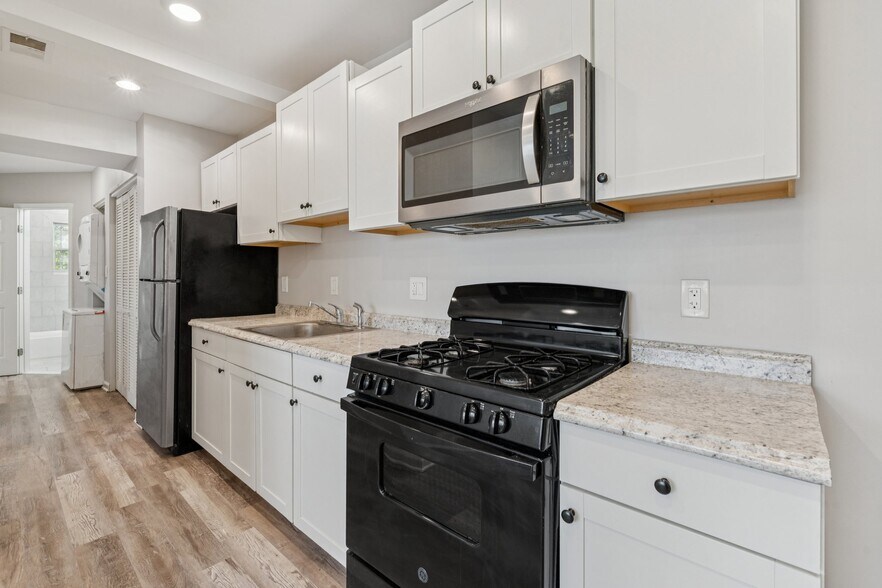 More Photos Of 430 Condon Ter SE, Washington Apartments For Sale