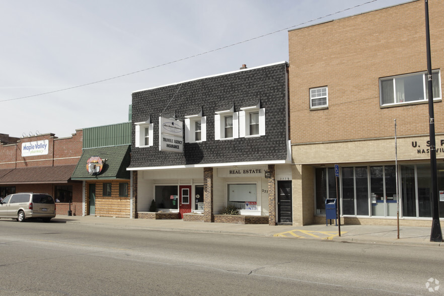 Primary Photo Of 225 N Main St, Nashville Office For Sale