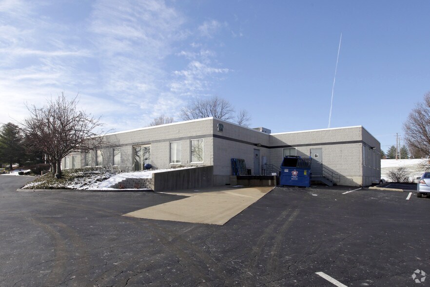 More Photos Of 30 Hollenberg Ct, Bridgeton Office For Sale