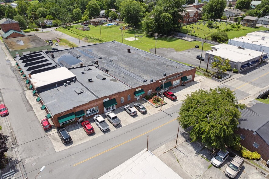Primary Photo Of 307 S Depot St, Rogersville General Retail For Lease