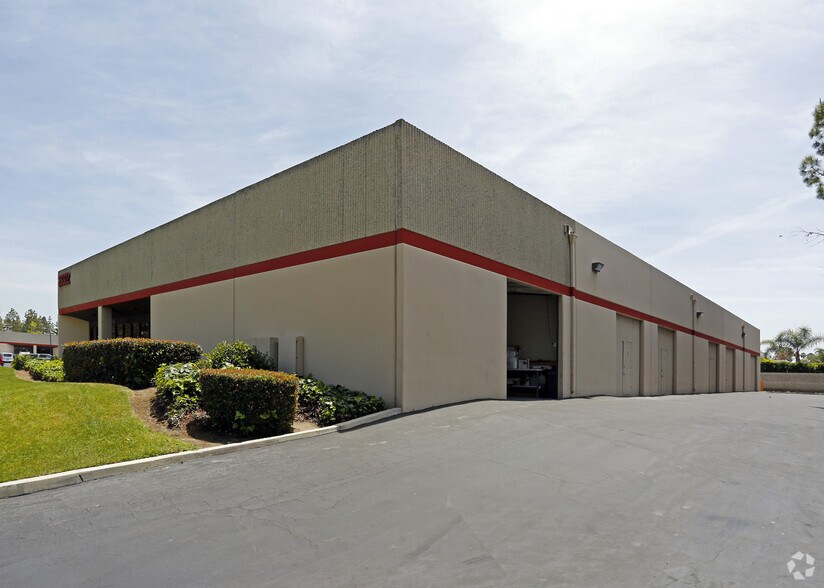 More Photos Of 23322 South Pointe Dr, Laguna Hills Industrial For Lease