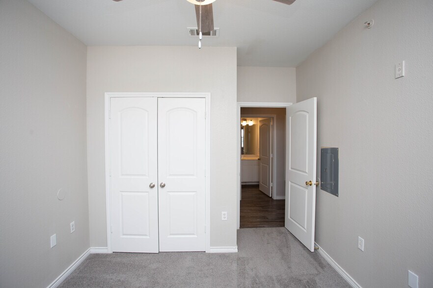 More Photos Of 2627 Oak Dr, Lubbock Apartments For Sale