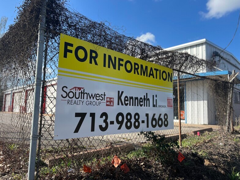 More Photos Of 6730 Wilcrest Dr, Houston Auto Repair For Lease