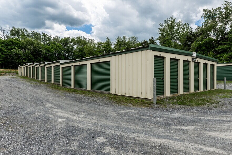 More Photos Of 1614 N Valley Pike, Rockingham Self Storage For Sale