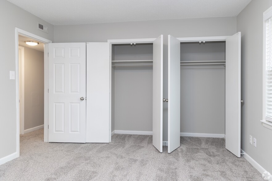 More Photos Of 29 Briar Cir, Fayetteville Apartments For Sale