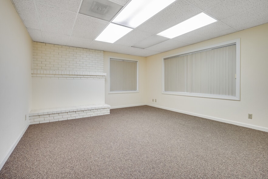 More Photos Of 199 E Hamilton Ave, Campbell Office For Sale