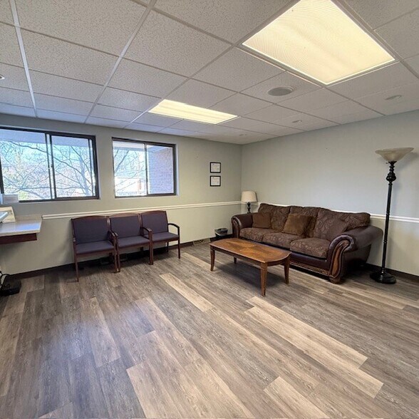 More Photos Of 2202 N Berkshire Rd, Charlottesville Medical For Sale