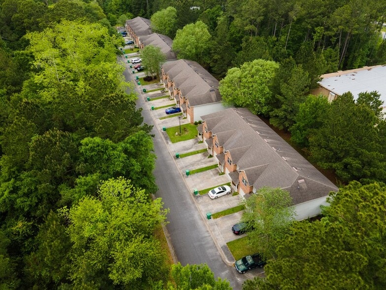 More Photos Of 3400 N Barack Obama Blvd, Valdosta Apartments For Sale
