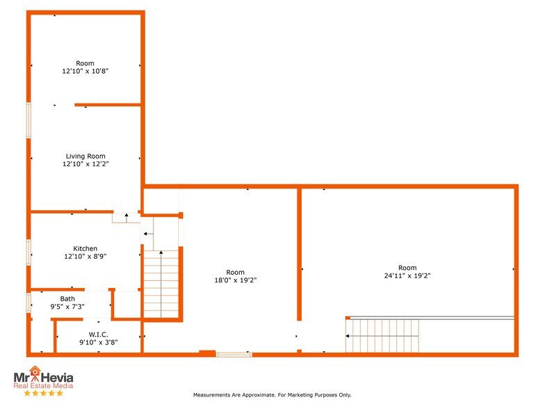 More Photos Of 805 N Magnolia Ave, Luling Flex For Sale