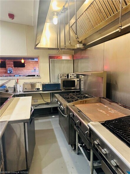 More Photos Of 31 AR-96, Cecil Restaurant For Sale