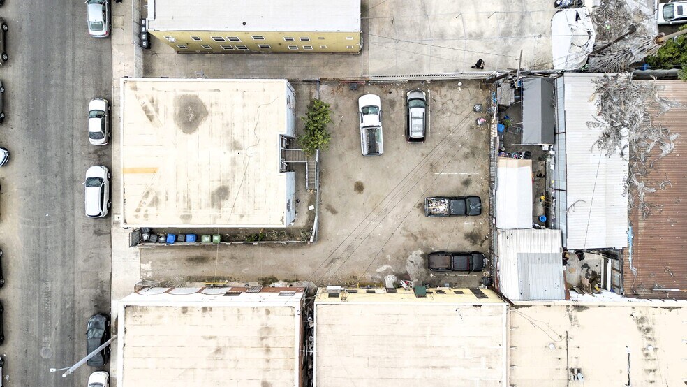 More Photos Of 4917 S Broadway, Los Angeles Multifamily For Sale