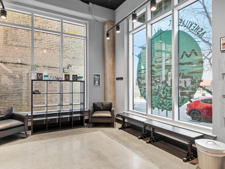 More Photos Of 150 Coxe Ave, Asheville Apartments For Lease