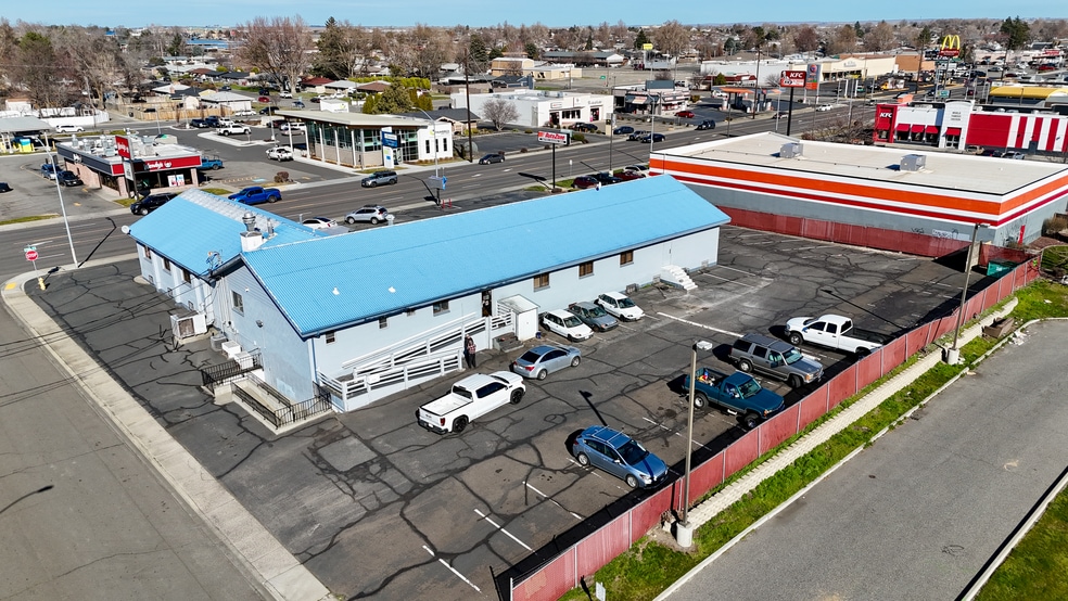 More Photos Of 2318 W Court St, Pasco Freestanding For Sale