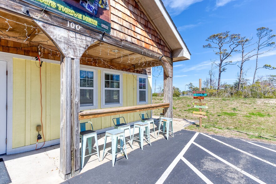 More Photos Of 100 Colingwood Ln, Kill Devil Hills Restaurant For Sale