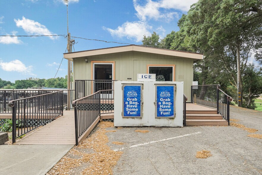 More Photos Of 1400 Old Levee rd, Walnut Grove Land For Sale