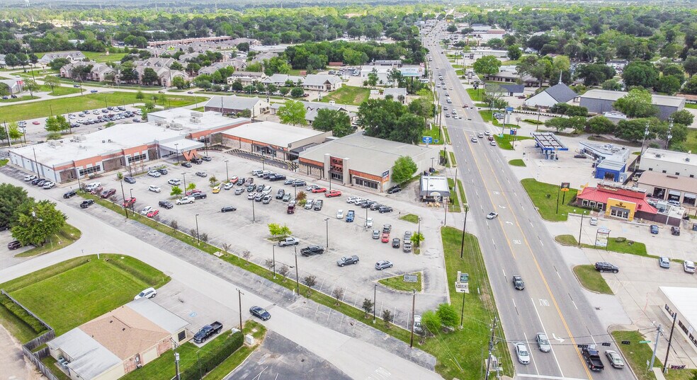 More Photos Of 1222 W Main St, Tomball Religious Facility For Sale