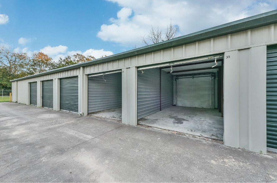 More Photos Of 1609 Lakeland Dr, Liberty Self Storage For Sale