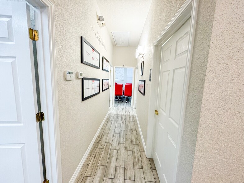 More Photos Of 15901 Central Commerce Dr, Pflugerville Office For Lease