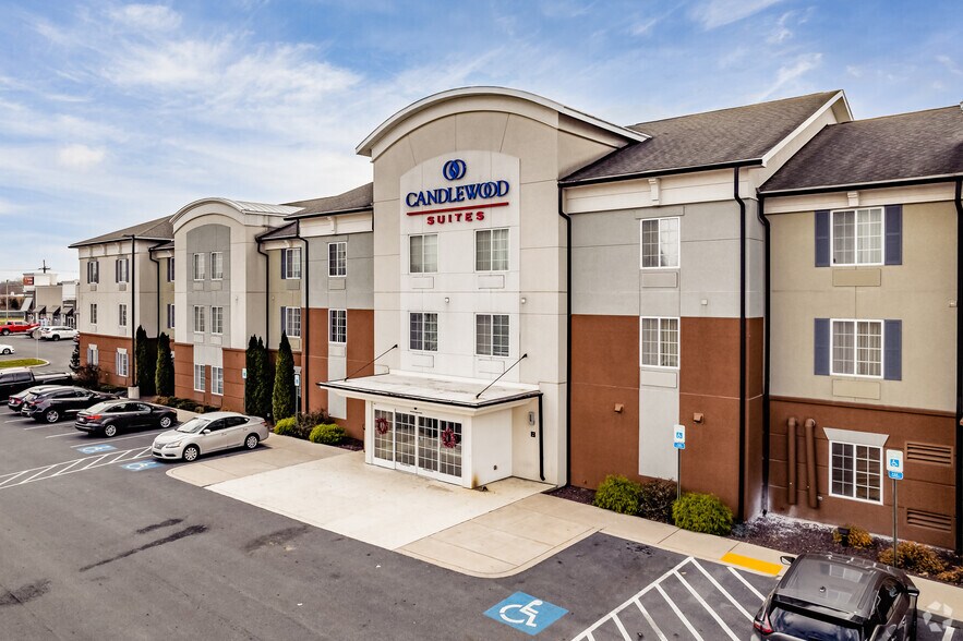 More Photos Of 231 Walker Rd, Chambersburg Hotel For Sale