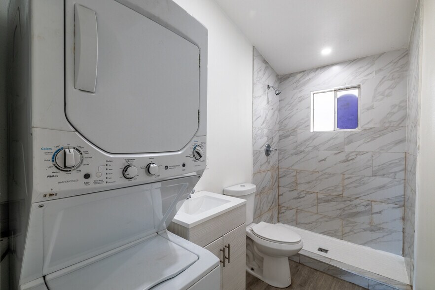 More Photos Of 2020 W Hayward Ave, Phoenix Apartments For Sale