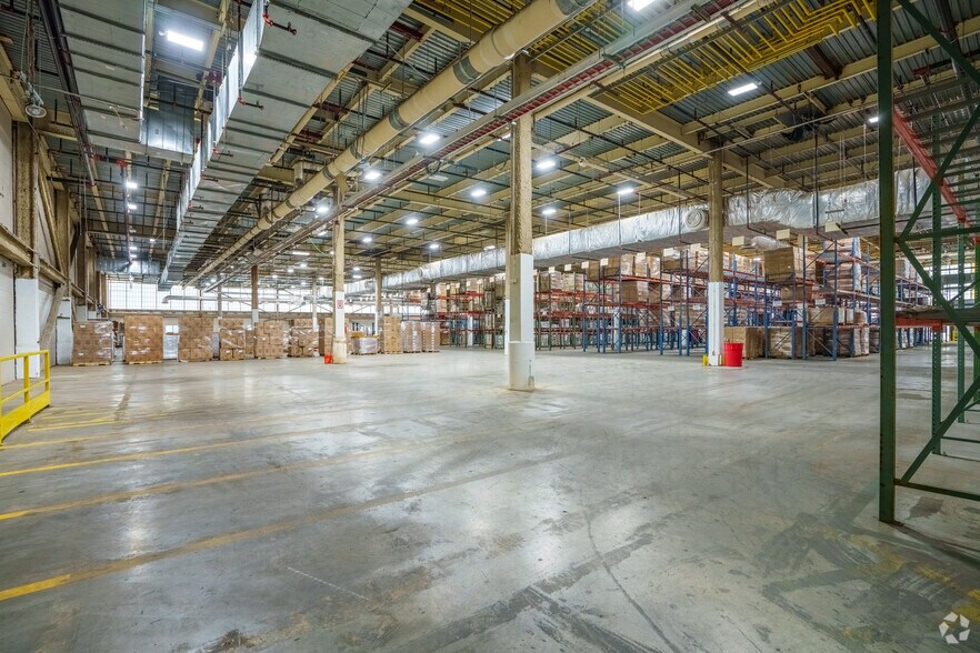 More Photos Of 46 Stafford St, Lawrence Unknown For Lease