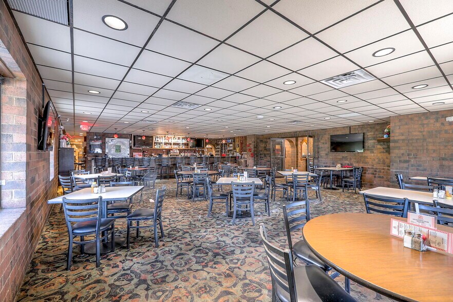 More Photos Of 330 E 135th St, Kansas City Restaurant For Sale