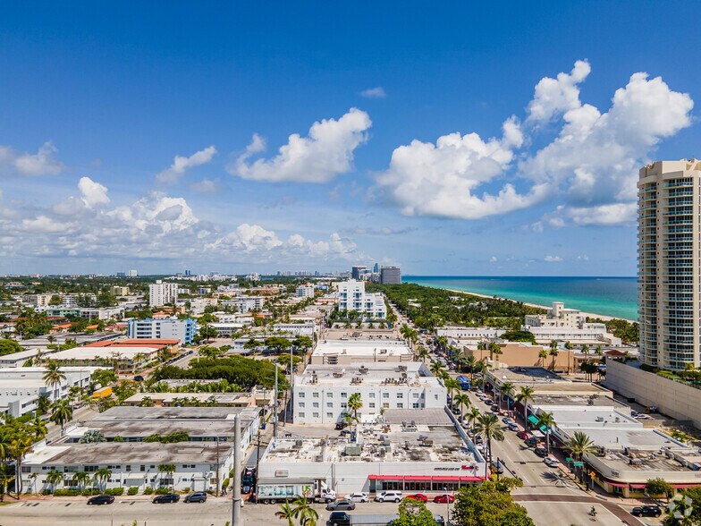 More Photos Of 7300-7310 Collins Ave, Miami Beach Storefront For Sale