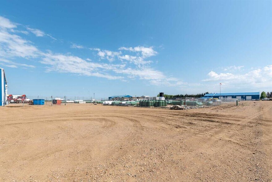 More Photos Of Properties In Saskatchewan & Alberta, North Battleford Manufacturing For Sale